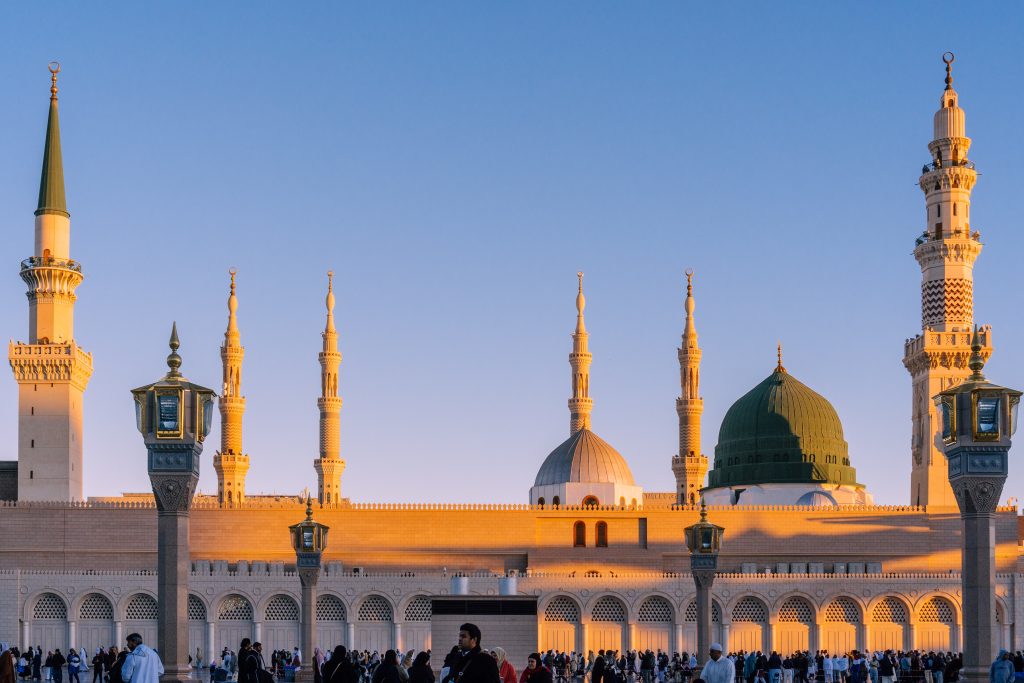 Tuning into shortwave radio across the Middle East