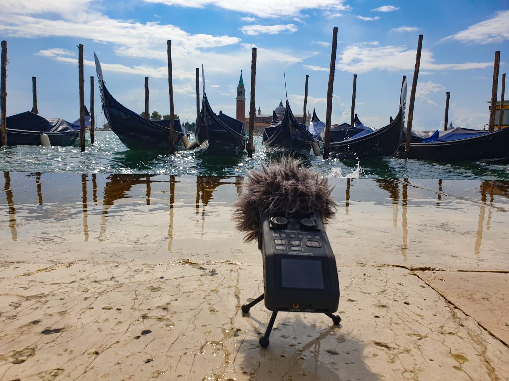 Recording Venice gondolas