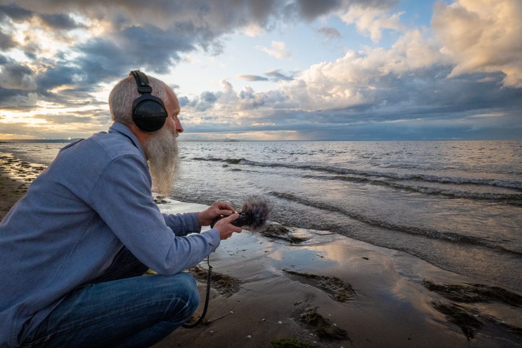 Meet Edinburgh-based musician Simon Holmes, whose songwriting-based approach to working with field recordings has lit up several recent Cities and Memory projects.